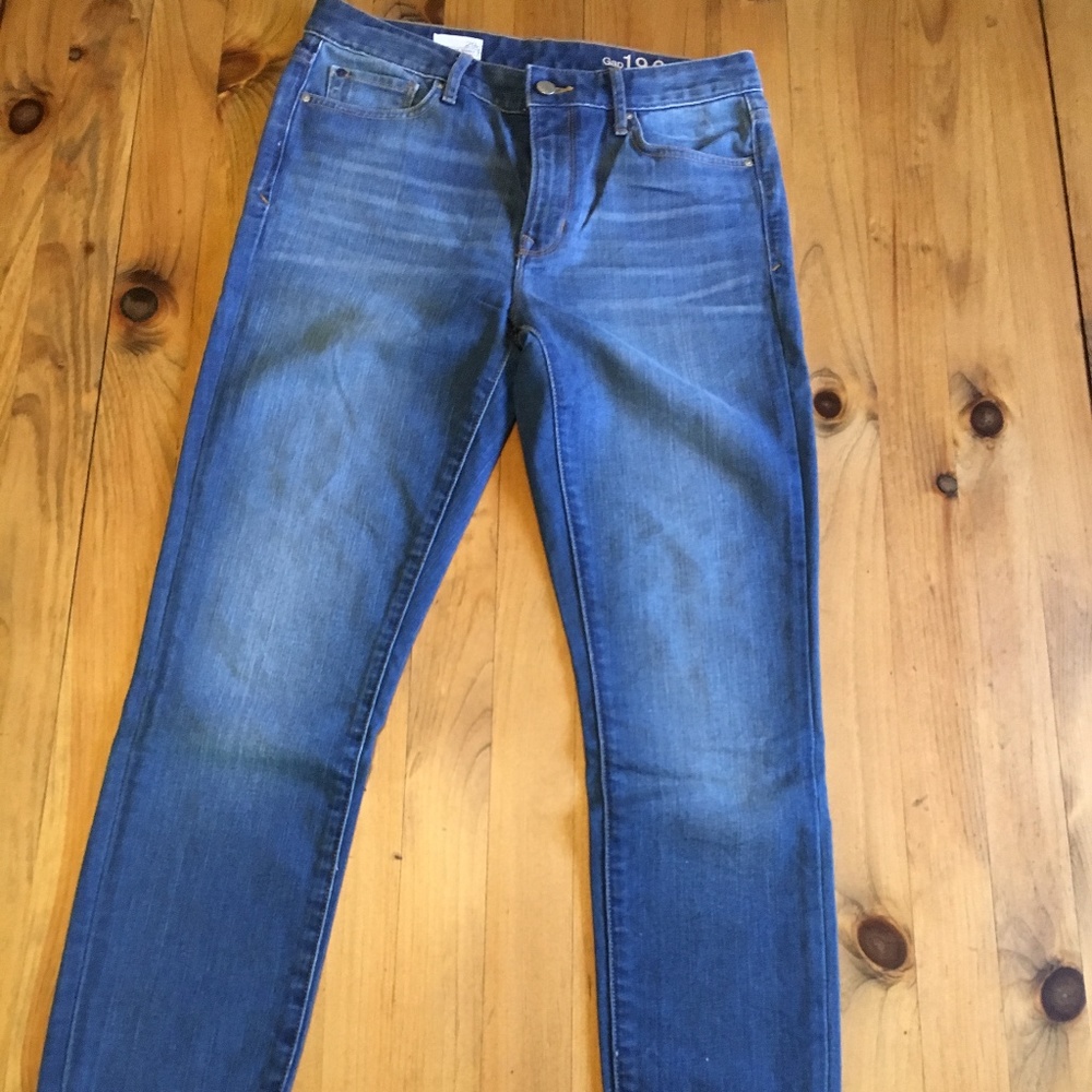 GAP 1969 High Rise Skinny 29r